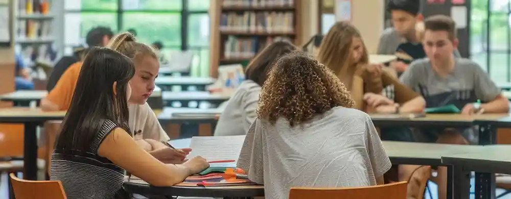 Personalized and Engaging Learning - Life Hub Education